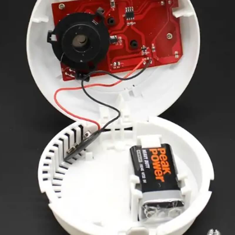 How to make a homemade smoke alarm ?